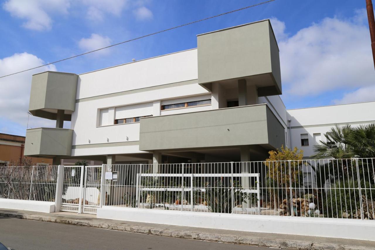 Squinzano Viro House Bed & Breakfast エクステリア 写真