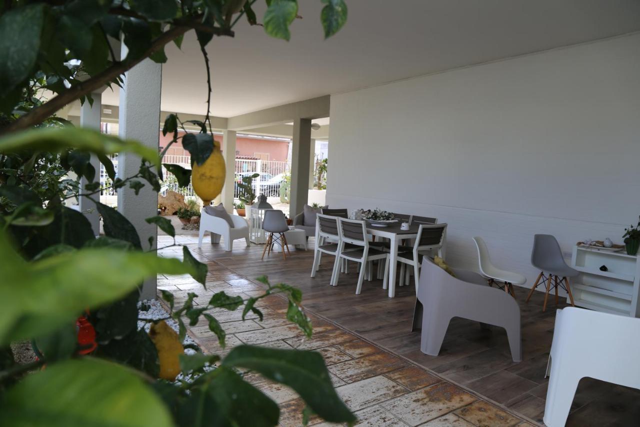 Squinzano Viro House Bed & Breakfast エクステリア 写真