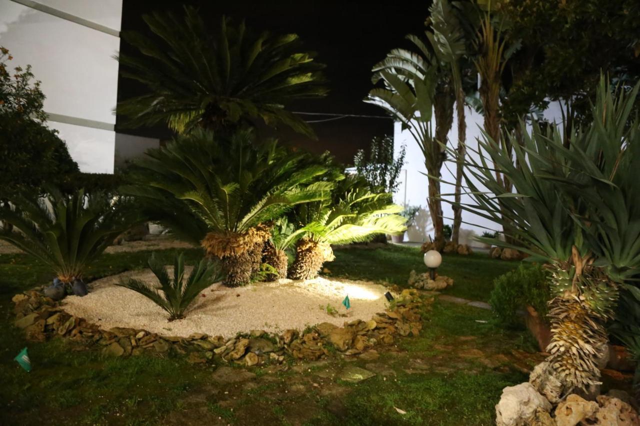 Squinzano Viro House Bed & Breakfast エクステリア 写真